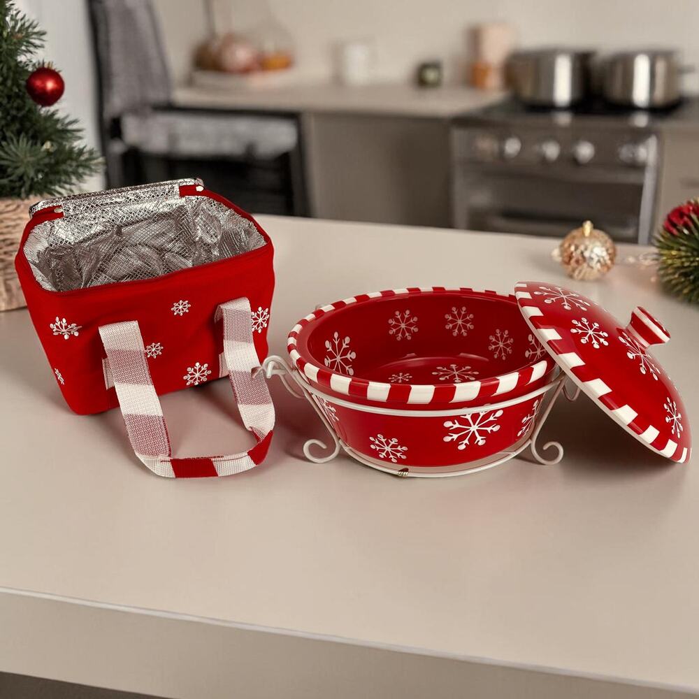 Vintage Temp-Tations Presentable Ovenware by Tara-Snowflake 2 qt. Casserole
